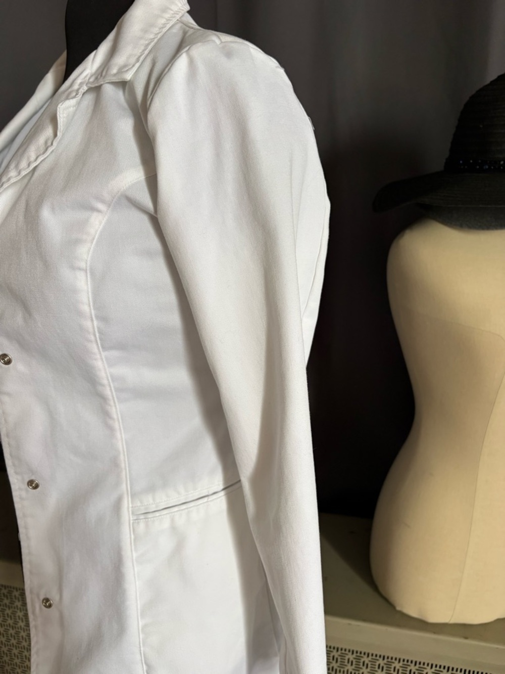 Tailored Women's Lab Coat - Picture 10 of 11